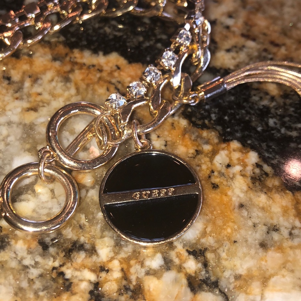 guess charm bracelet